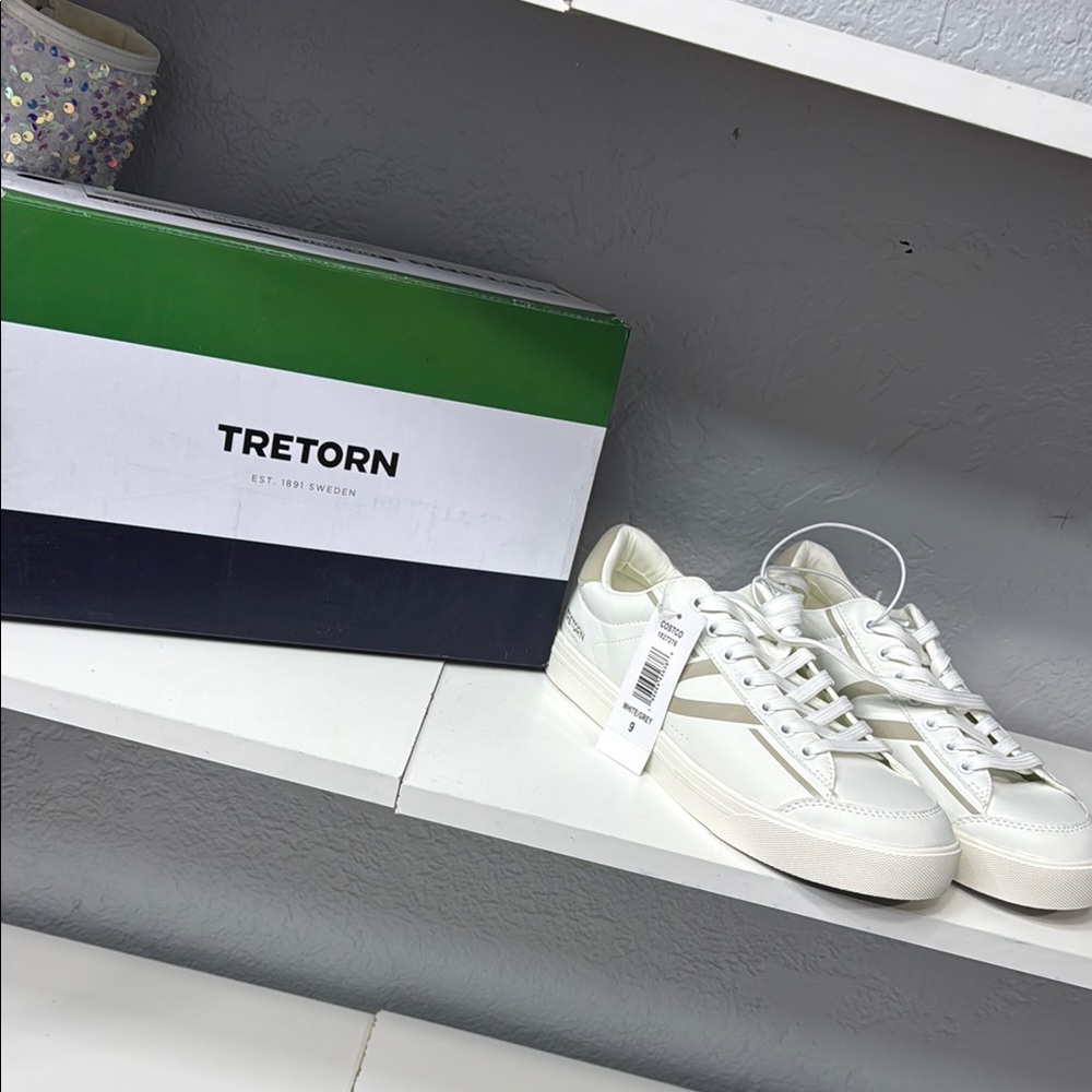 Tretorn White Leather Sneakers Minimalist Design